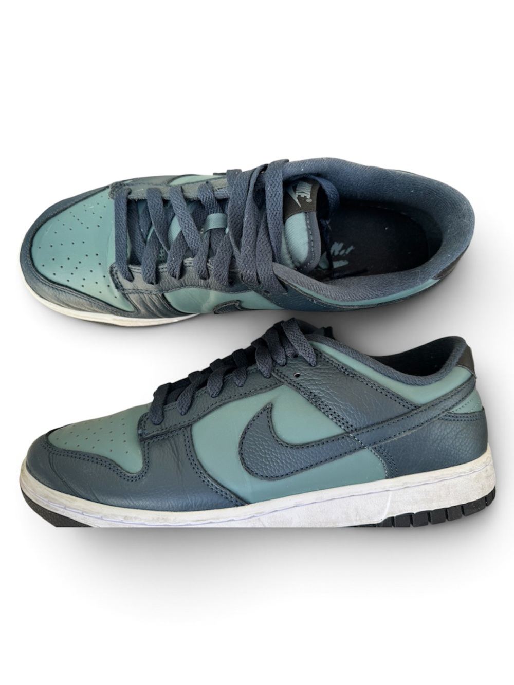Nike Dunk Low
Premium Retro Mineral Slate Armory Navy
DR9705-300 Men's Size 10.5
